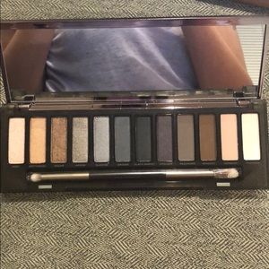 NWOT Urban Decay NAKED Smoky eye palette
